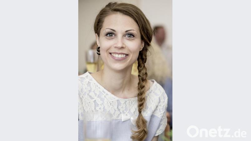 Illustratorin Nina Schneider hat es geschafft: Sie verdient ihr Geld mit ihrer Leidenschaft, der Kunst. Bild: Matthias Groher