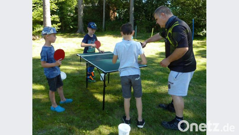 Die richtige Schlägerhaltung ist ganz wichtig. Bild: pw