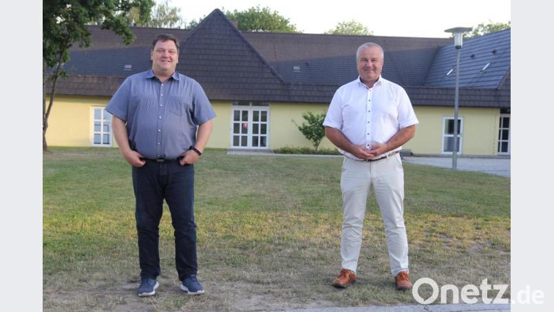 Auch in den nächsten sechs Jahren führt der Bürgermeister der Gemeinde Fensterbach, Christian Ziegler (links) den Wasserzweckverband Fensterbach-Schmidgaden. Ihm zur Seite steht der Bürgermeister der Gemeinde Schmidgaden, Josef Deichl. Bild: ral