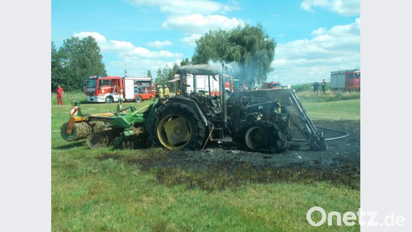 An dem Traktor entstand laut Polizei ein Schaden von rund 10.000 Euro. Bild: Polizeiinspektion Marktredwitz/exb