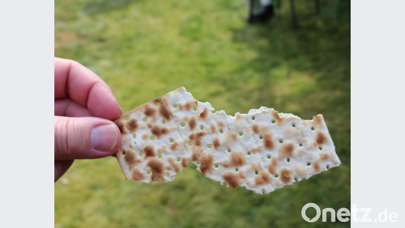 Das Matzenbrot ist ein recht trockenes Brot. Für Reisen also bestens geeignet. Es ähnelt einem sehr dünnen Knäckebrot. Bild: rpp