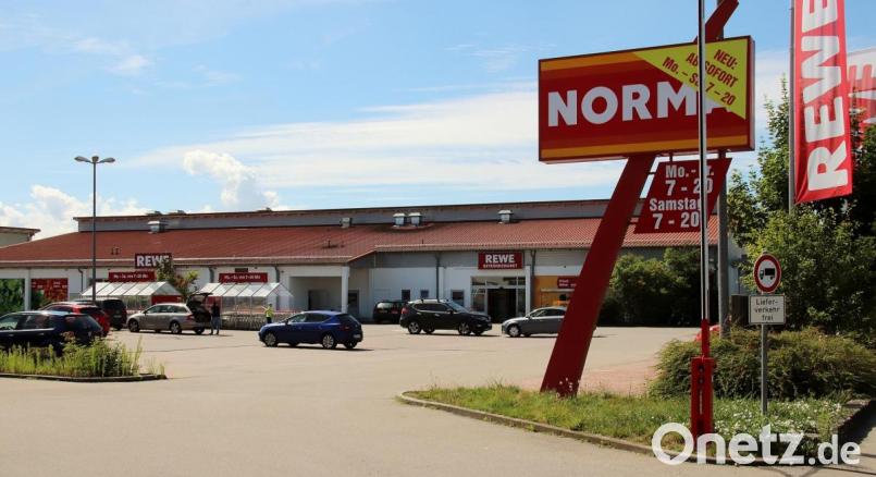 Um die Erweiterung von Rewe und Norma (Bebauungsplan AC-Gelände) zu ermöglichen, werden derzeit Gespräche mit den Betreibern oder Betreibergesellschaften sowie mit dem Ersteller des Einzelhandelskonzepts geführt. Bild: Thomas Dobler
