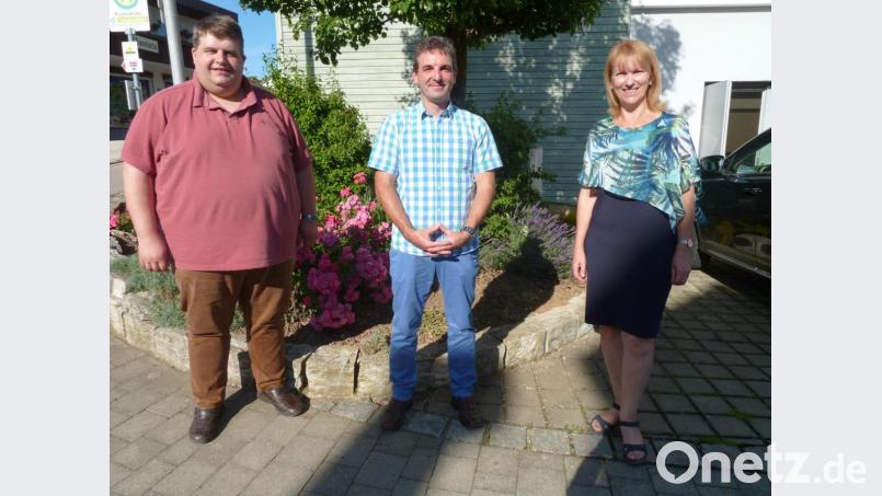 Neu formiert präsentiert sich das Führungstrio des Zweckverbands Schwend-Poppberg-Gruppe mit (von links) Dieter Dehling, Vorsitzendem Elmar Halk und Brigitte Bachmann. Bild: mag