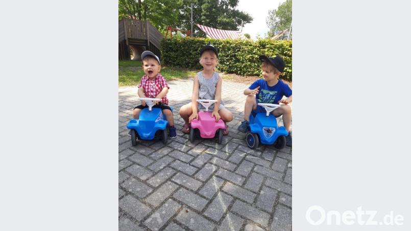 Beim Bobycarrennen haben die Kleinen sichtlich Spaß. Bild: Kindergarten Schlammersdorf