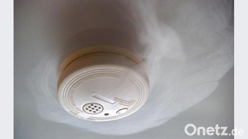 Der Rauchmelder war zuverlässig, setzte ein, als das Essen anbrannte. Der Koch war eingeschlafen. Archivbild: Peter Steffen/dpa