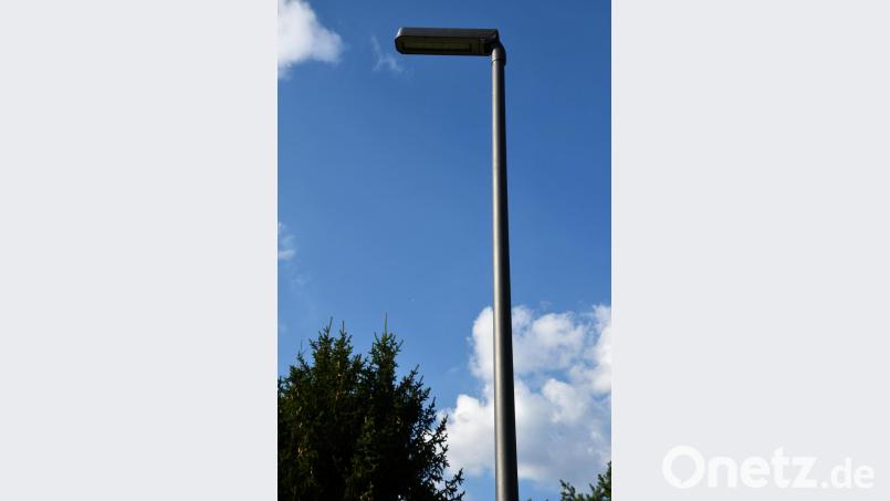 Mit der Umrüstung der restlichen 353 Straßenleuchten auf LED leistet die Gemeinde Freudenberg einen weiteren Schritt zum Schutz des Klimas.. Bild: sche