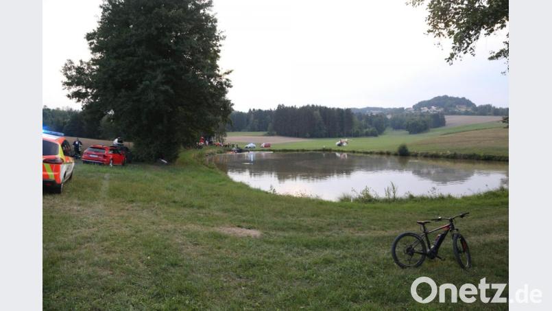 In diesem Weiher landete das Auto. Bild: Roland Wellenhoefer