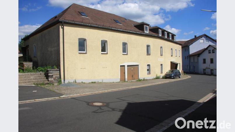 Das weitere Vorgehen beim ehemaligen Gasthof „Fürstenhof“ (Bild) wurde in der jüngsten Marktratssitzung diskutiert. Wann in dem Gebäude aber Wohnungen entstehen, ist derzeit noch offen. Bild: wro