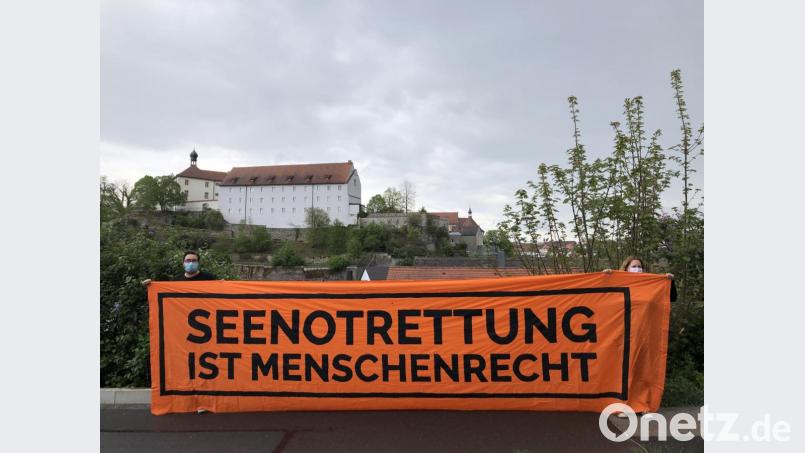 Verein für Politik und Kunst fordert mehr Solidarität und Unterstützung für geflüchtete Menschen an den EU-Außengrenzen Bild: exb