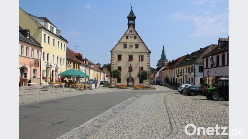 Der Weihnachtsmarkt könnte auf den Marienplatz ausgedehnt werden. So soll dichtes Gedränge vermieden werden. Bild: sne