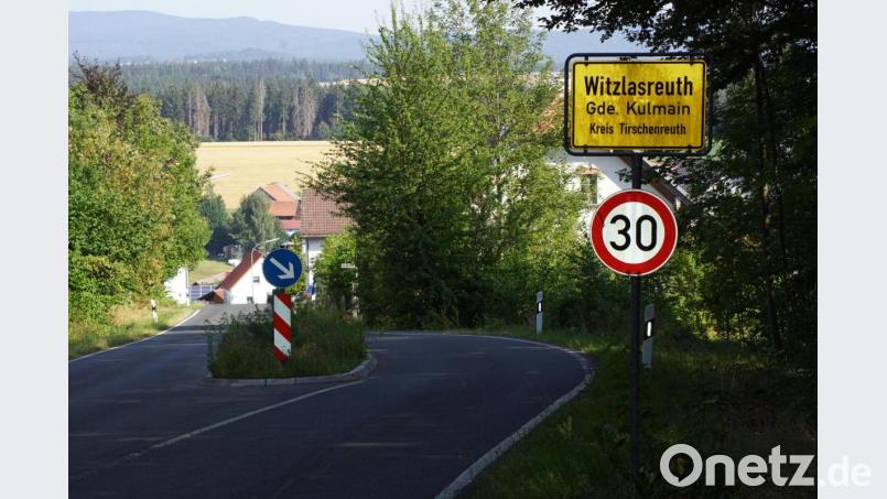30 Kilometer pro Stunde heißt es an den beiden Ortschildern der Durchgangsstraße. Bild: bkr