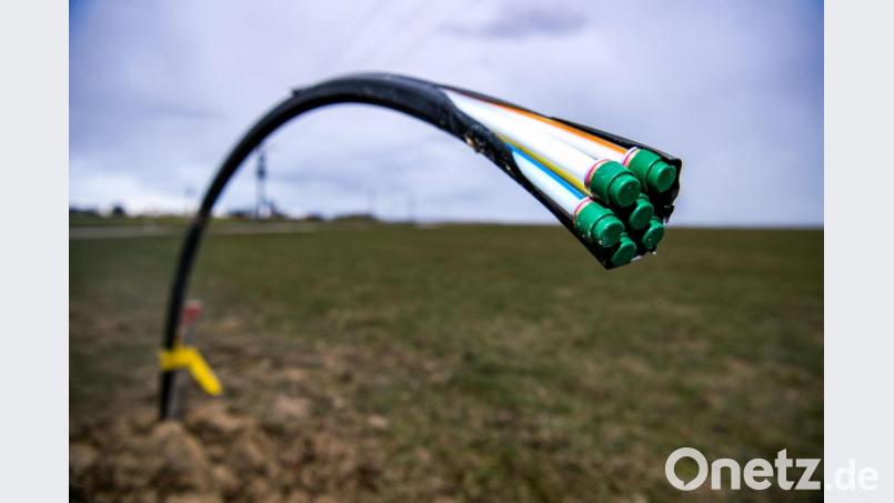 In Pfreimd schreitet der Internetausbau voran. Bis 2023 soll es niemanden mehr geben, der sich mit weniger als 30 Mbit pro Sekunde zufrieden geben muss. Bild: Sina Schuldt/dpa