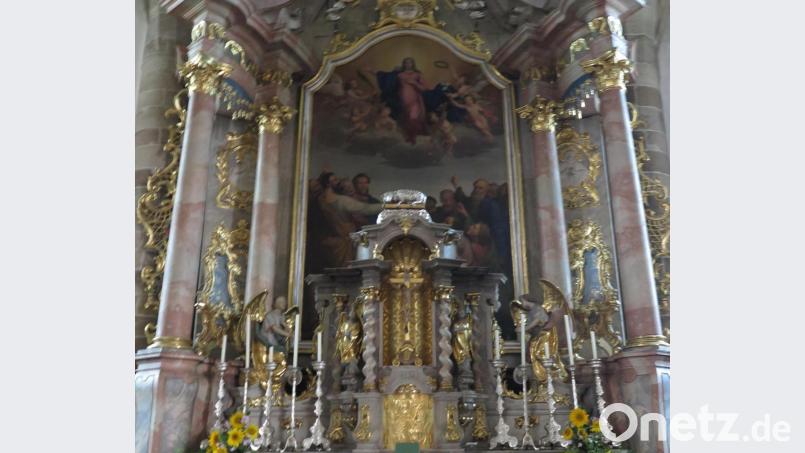 Blick auf den Hochaltar (Marienaltar) in der Stadtpfarrkirche Kemnath. Bild: jzk
