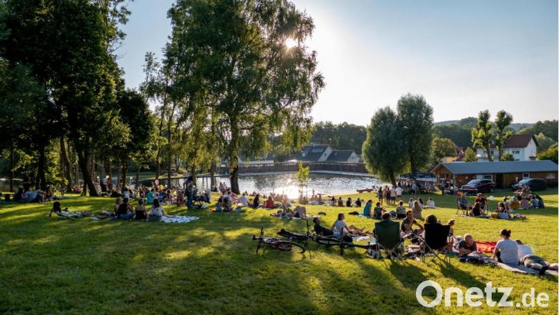 Mit der untergehenden Sonne wird die Sommerhitze etwas erträglicher. Bild: eib