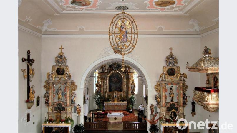1718 fertigte der Bildschnitzer Johann Michael Doser den Marien- und Sebastiansaltar. Bild: rgr