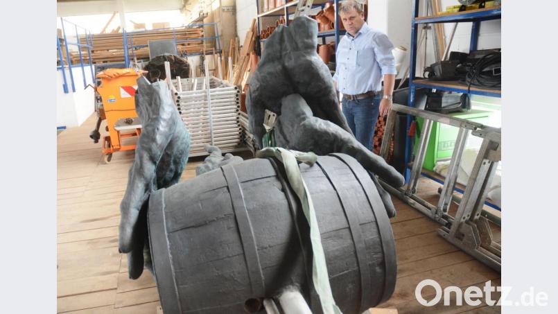 Die Windischeschenbacher Zoiglskulptur lagert im Bauhof. Bild: Gabi Schönberger