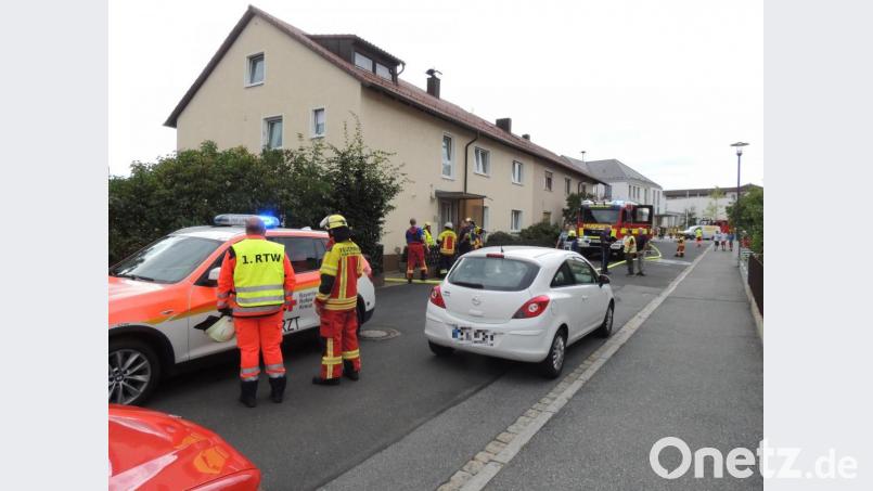 Ein Wohnungsbrand rief in Grafenwöhr die Feuerwehr auf den Plan. Bild: mor