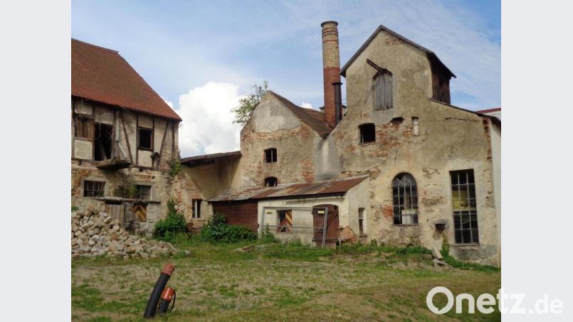 Im zweiten Bauabschnitt steht die Sanierung des alten Brauhauses und des Stalls an. Bild: amö