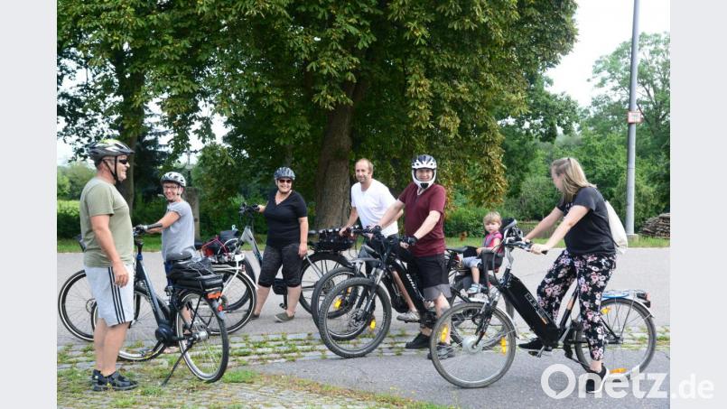 Zu einem echten Familientag wurde der erste "Rad-Aktionstag". Aus allen Ortsteilen kamen die Teilnehmer. Bild: bey