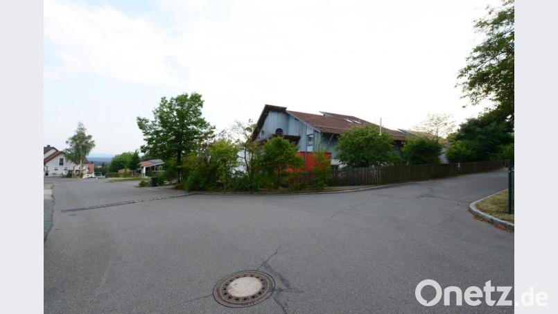 Dreh- und Angelpunkt der Sanierung der Berg- und Alexander-von-Humboldt-Straße ist das Kinderhaus St. Pankratius (Mitte) mit dem Vorplatz und notwendigen Parkmöglichkeiten Bild: bey