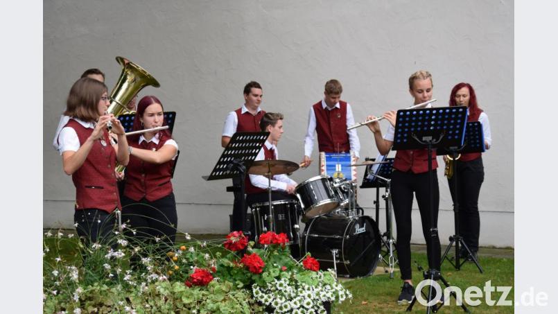 Für die Musiker von St. Georg war die Serenade der erste öffentliche Auftritt nach einem halben Jahr Corona-Pause. Bild: bö