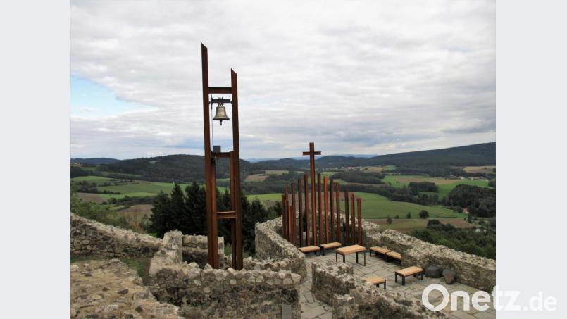 Zum fünfjährigen Bestehen der Ägidiuskapelle auf dem Waldecker Schloßberg ist am Sonntag, 30. August, ein Pontifikalgottesdienst. Bild: hl