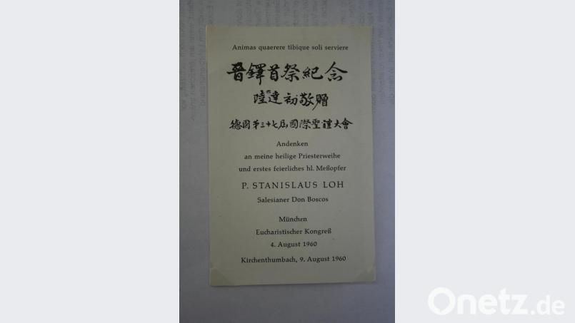 „Seelen suchen und Dir allein dienen“, lautete der Primizspruch von Pater Stanislaus Loh. Zweisprachig erinnert das Motto auf dem Primizbildchen an seine Priesterweihe am 4. August 1960 in München und sein erstes heiliges Messopfer in Kirchenthumbach. Bild: gpa