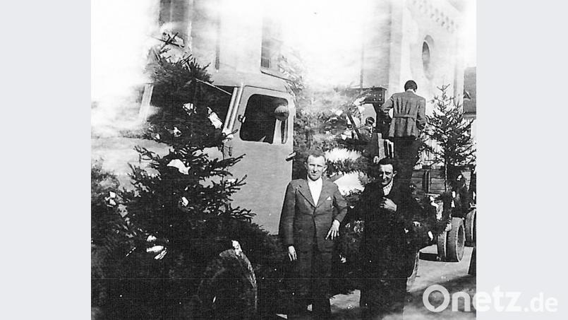 Das Fuhrunternehmen Franz Eisend brachte die Kolosse von Bochum nach Kirchenthumbach. Repro: ü