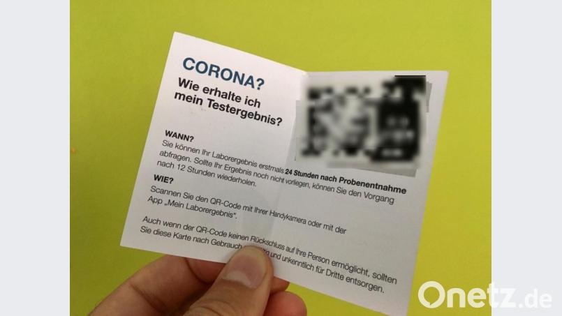 So sieht das Kärtchen aus, das Leute erhalten, die einen Coronatest absolviert haben. Bild: upl