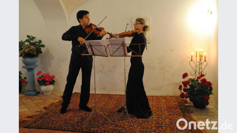 Ein meisterhaftes Konzert: Mikhail Pochekin und Svetlana Korobova im Marstall in Wurz. Bild: gge