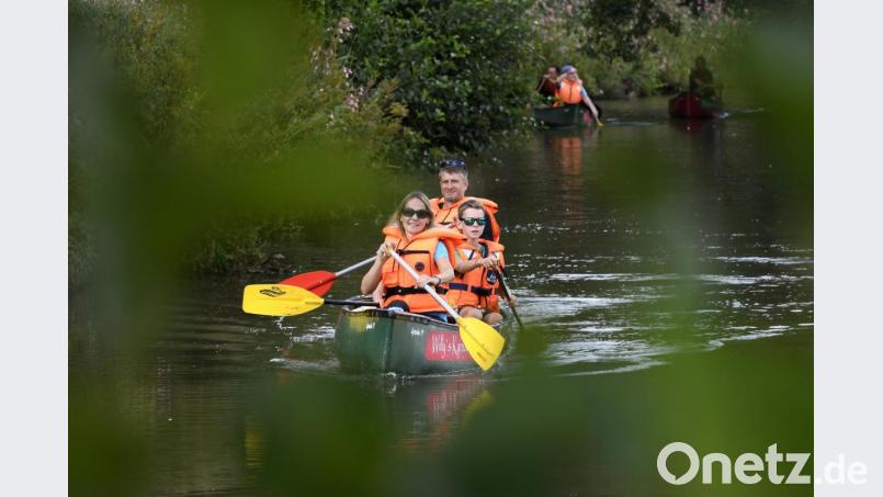 Ein etwas anderer Ferientag - eine Kanutour auf der Vils eröffnet ganz neue Blickwinkel. Bild: Petra Hartl