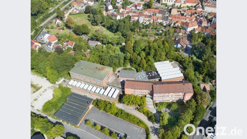 Komplett saniert und teils neu gebaut wird das Berufliche Schulzentrum in den nächsten zehn, zwölf Jahren. Bild: Hierstetter