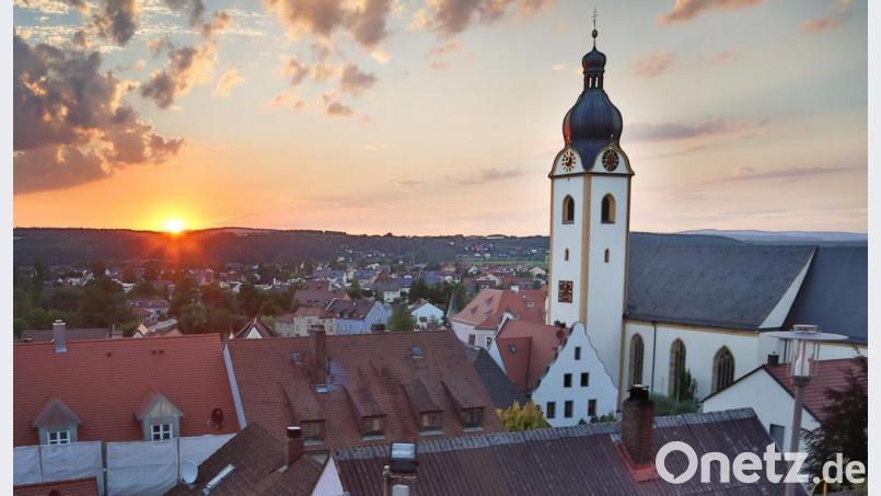 Die Pfarrkirche St. Jakob muss saniert werden - aber wahrscheinlich nicht mehr in der Amtszeit von Monsignore Amann. Bild: Götz
