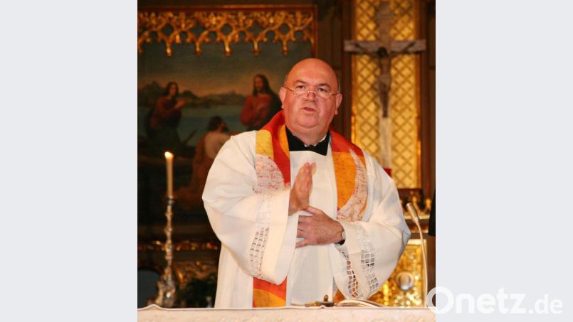 &quot;Der Dreh- und Angelpunkt ist Jesus Christus. Um den geht&#039;s&quot;, sagt Monsignore Hans Amann. Bild: Götz