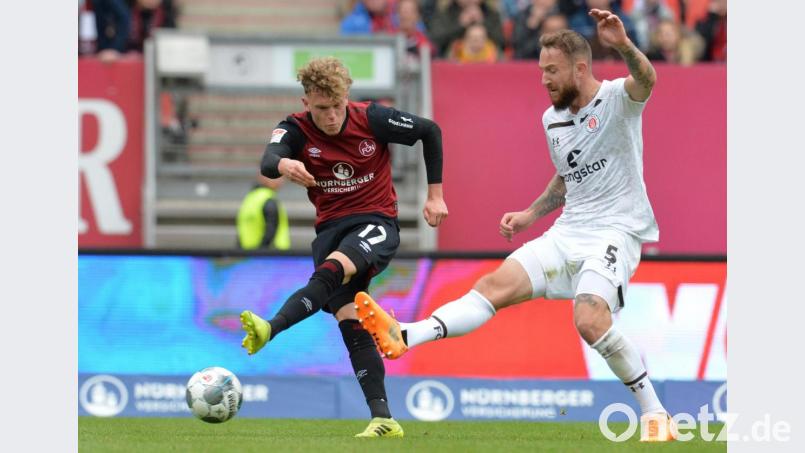 Robin Hack (links) will weg. Bild: Timm Schamberger/dpa