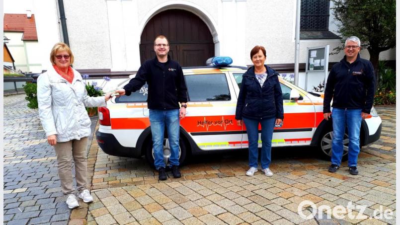 Der Kolpingkreis spendete für den HvO 500 Euro. Im Bild von links Gruppenleiterin Brigitte Hammer, Bereitschaftsleiter Sebastian Hofmann, stellvertretende Gruppenleiterin Erna Lotter und Kolpingvorsitzender Georg Hirmer. Bild: hm