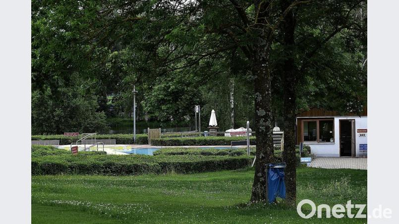 Das Wetter spielte nicht mit: Beim „Summer of Music“ im Freibad Auerbach blieb alles ruhig. Bild: sck