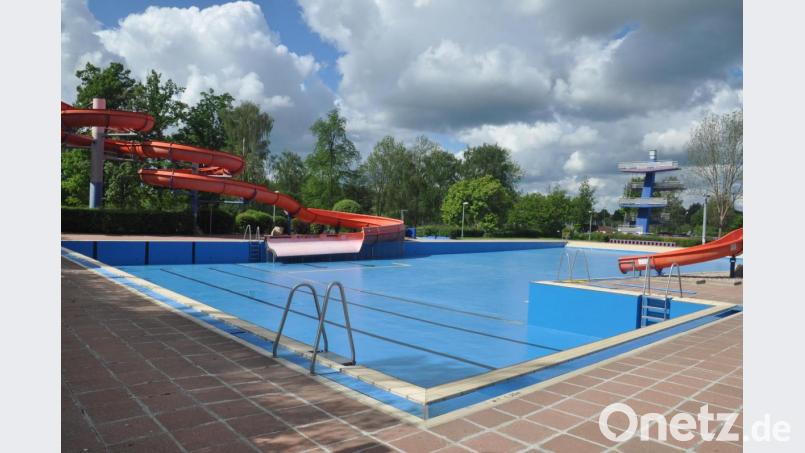 Mit Blick auf das Infektionsrisiko hat Tirschenreuth heuer das Freibad nicht geöffnet. Eine &quot;unpopuläre Entscheidung&quot;, die Zweiter Bürgermeister Peter Gold, mit Sorge um die Gesundheit der Menschen weiterhin für richtig hält. Bild: ws