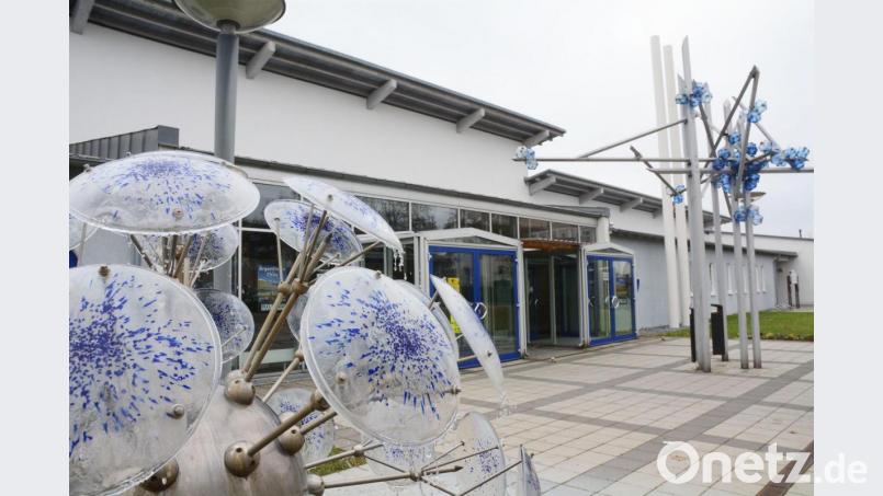 Sitzungen statt Kunst und Kultur: Viele Gremien benötigten wegen der Abstandsregeln mehr Platz und verlagerten ihre Sitzungen in die Stadthalle nach Neustadt. Bild: Gabi Schönberger