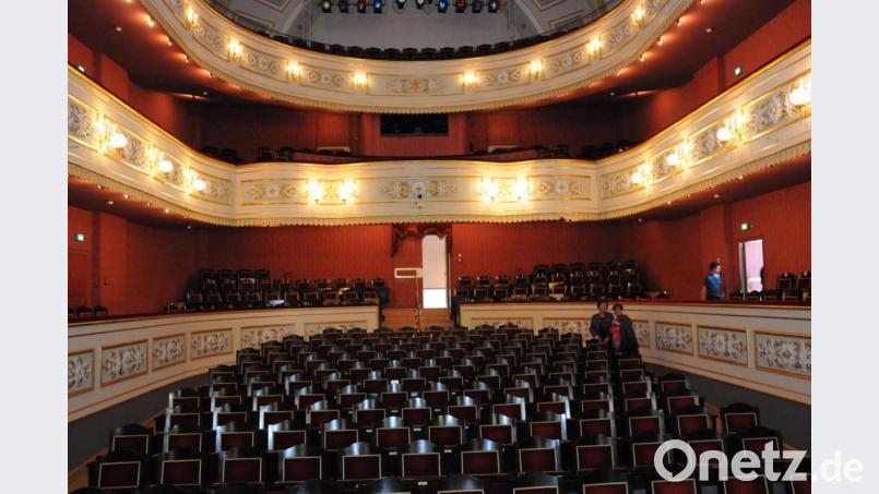 Leere Sitze soll es im Amberger Stadttheater bald nicht mehr geben: Das Haus startet in die neue Spielsaison, Corona zum Trotz. Archivbild: Stefan Huber