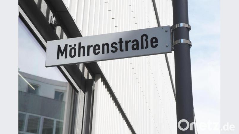 Jetzt ist es klar, wer die Mohrenstraße umgetauft hat. Bild: Gabi Schönberger