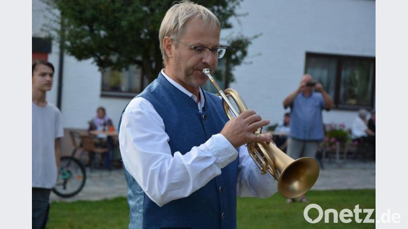 Armin Scharnagl leitet seit der Gründung des Musikvereins die Konnersreuther Blaskapelle. Bild: jr