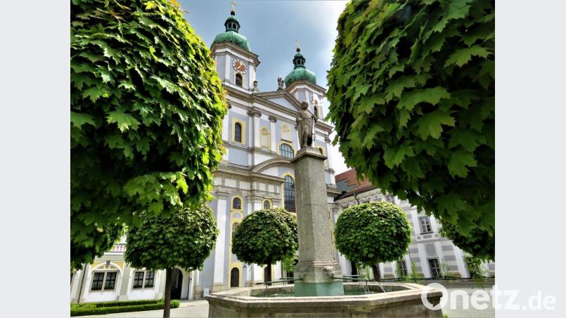 In der Waldsassener Basilika können trotz Corona einige bewährte Herbstkonzerte klangvolle Stunden bereiten. Das freut die Organisatoren und sicherlich viele treue Konzertbesucher, die bei einer gänzlichen Absage sehr enttäuscht gewesen wären. Bild: ubb