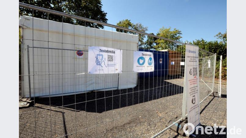Die neue Corona-Teststrecke des Gesundheitsamtes ist nach einer Woche erfolgreich angelaufen. Es sind aber noch Kapazitäten frei. Bild: Stephan Huber
