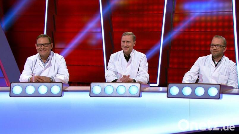 Nur einer von dreien ist ein Lungenfacharzt. Tobias Meindl aus Hirschau (rechts) war es nicht. Bei der SWR-Show &quot;Sag die Wahrheit&quot; durfte er ordentlich lügen. Bild: SWR