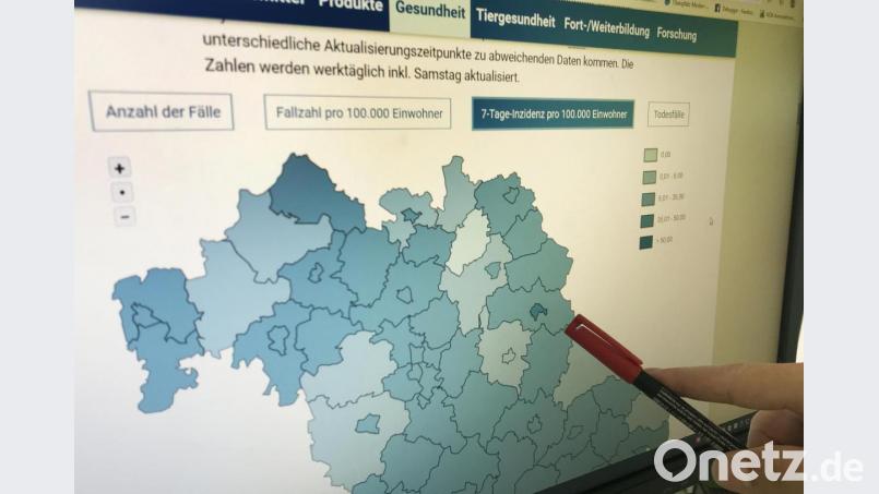 Weiden gehört zu den bayerischen Städten, die den Frühwarnwert überschritten haben. Auf der Karte des Landesamtes für Gesundheit dunkel markiert. Bild: Gabi Schönberger