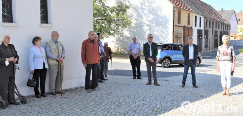 Der Kreisobmann der Sudetendeutschen Landsmannschaft Walther Hermann und die ehemalige Vorsitzende der Schlesischen Landsmannschaft Gisela Zechmayer waren auch dabei. Bild: rgr