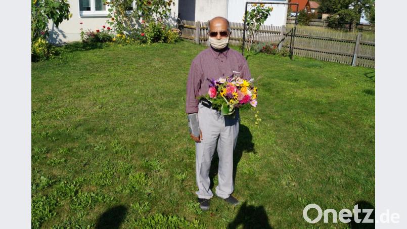 Nach vielen Wochen ist Pfarrer Joseph Madathiparampil endlich wieder in seine Heimatpfarrei nach Hohenkemnath zurückgekehrt. Corona ließ ihn in Indien festsitzen. Bild: snn