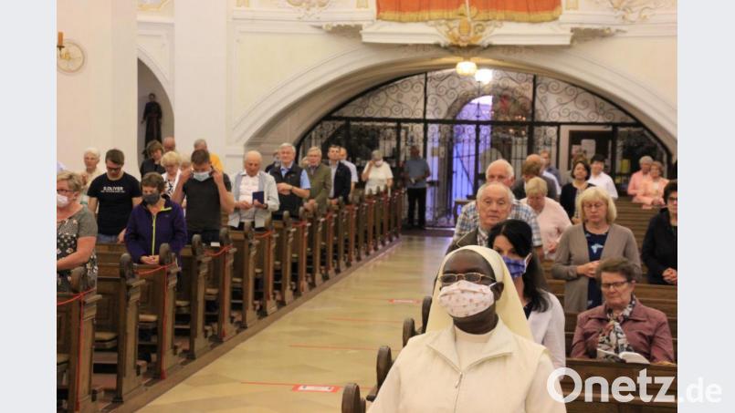 Gut besucht war die 401. Monatswallfahrt am Sonntagabend in der Stadtpfarrkirche. Bild: kro