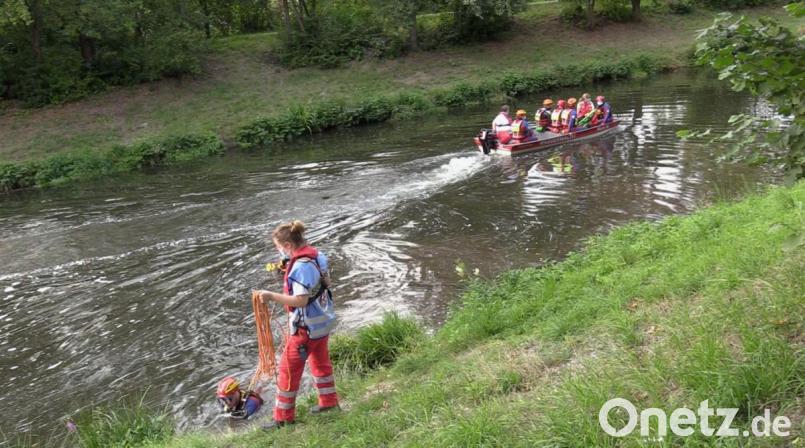 Dutzende Einsatzkräfte suchten den vermissten 22-Jährigen am vergangenen Wochenende. Bild: Gustl Beer